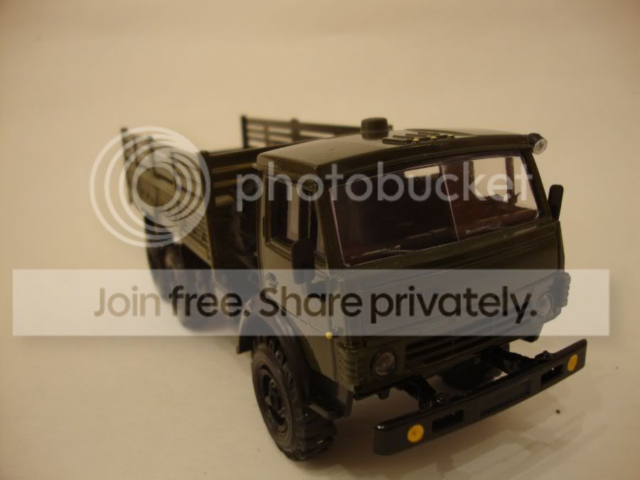 Camion Militaire Kamaz 3-4310 – Elecon 1/43 – Modèle Sable – Occasion Comme Neuf